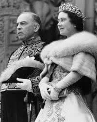 Britain's Queen Elizabeth and Canada's Prime Minister William Lyon Mackenzie King.